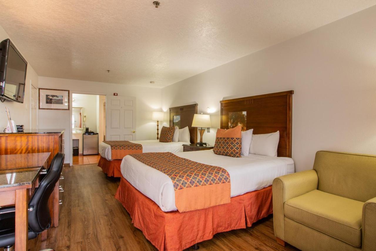 Sandia Peak Inn Old Town Abq, A Howard Johnson By Wyndham Albuquerque Eksteriør billede